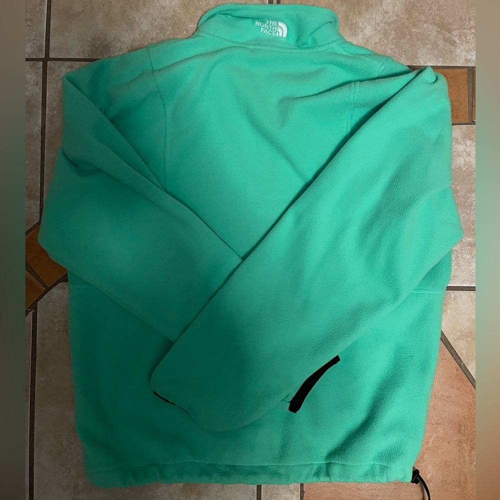 Size small green north face jacket